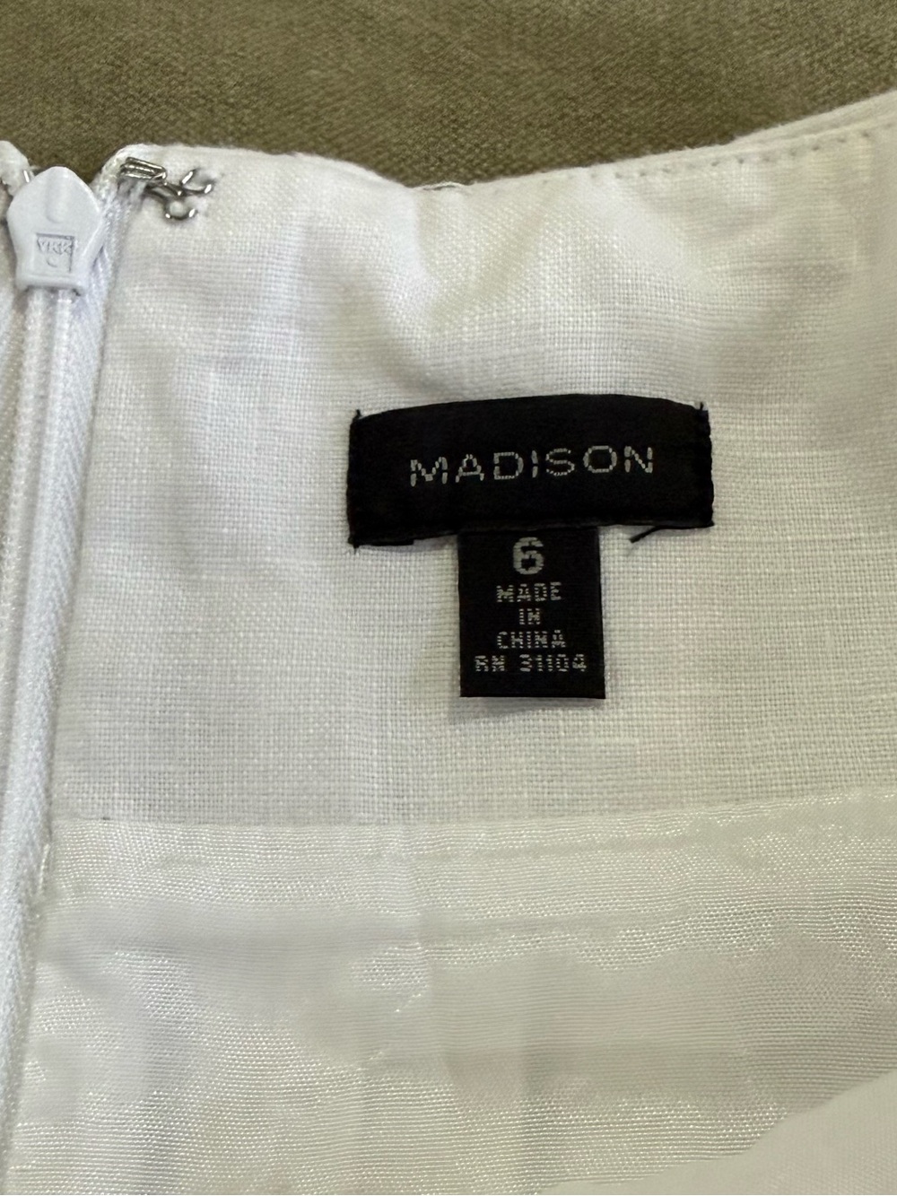 Madison White Linen Blend Pleated Flare Skirt Women’s Size 6 - Picture 4 of 6